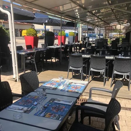 מלון La Table De Gustave